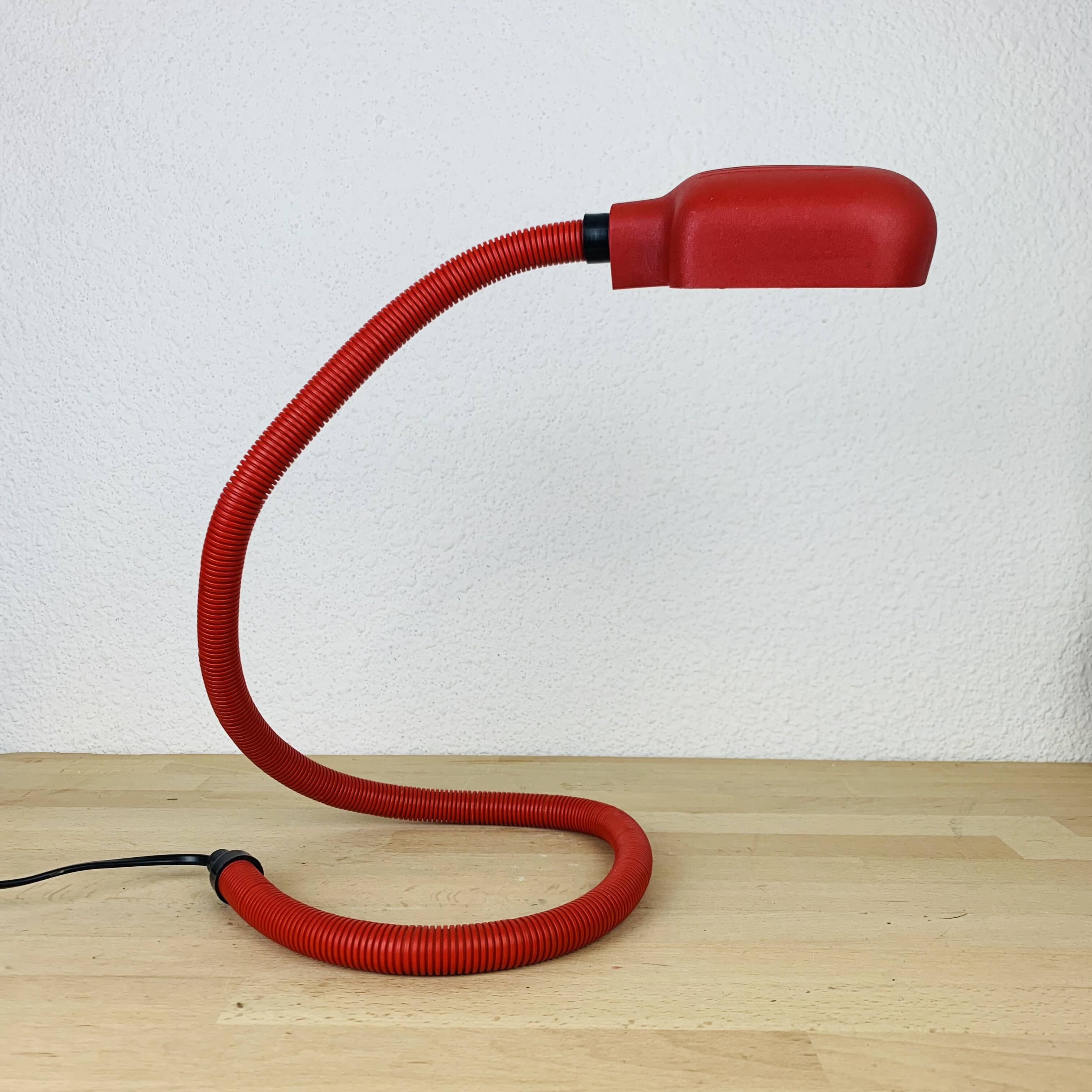 Lampe serpent flexible rouge années 80
