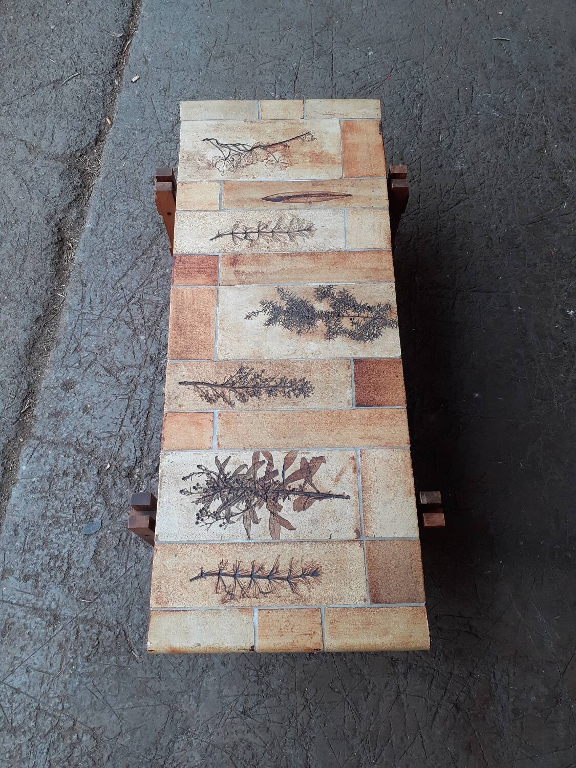 Roger capron coffee table