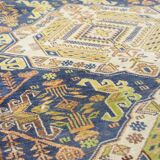 Hand-knotted rug with a pattern, 195 x 116 cm