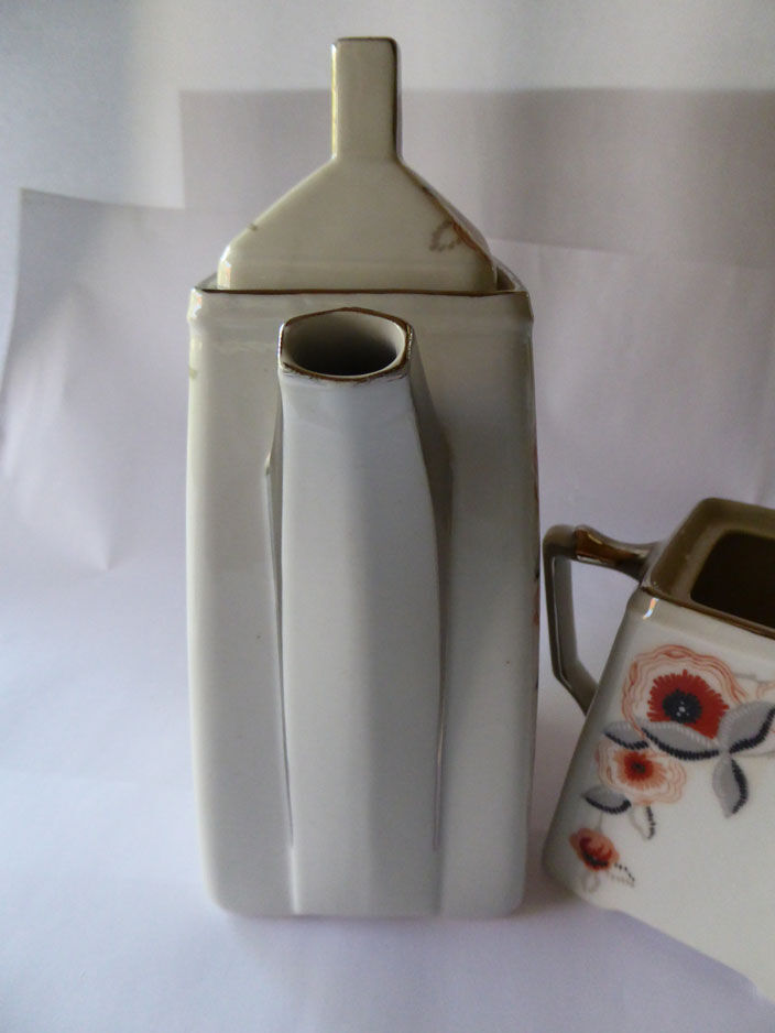 Square and sugar coffeemaker