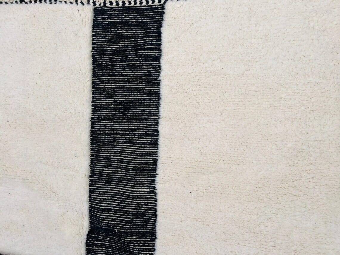 Berber rug in natural wool