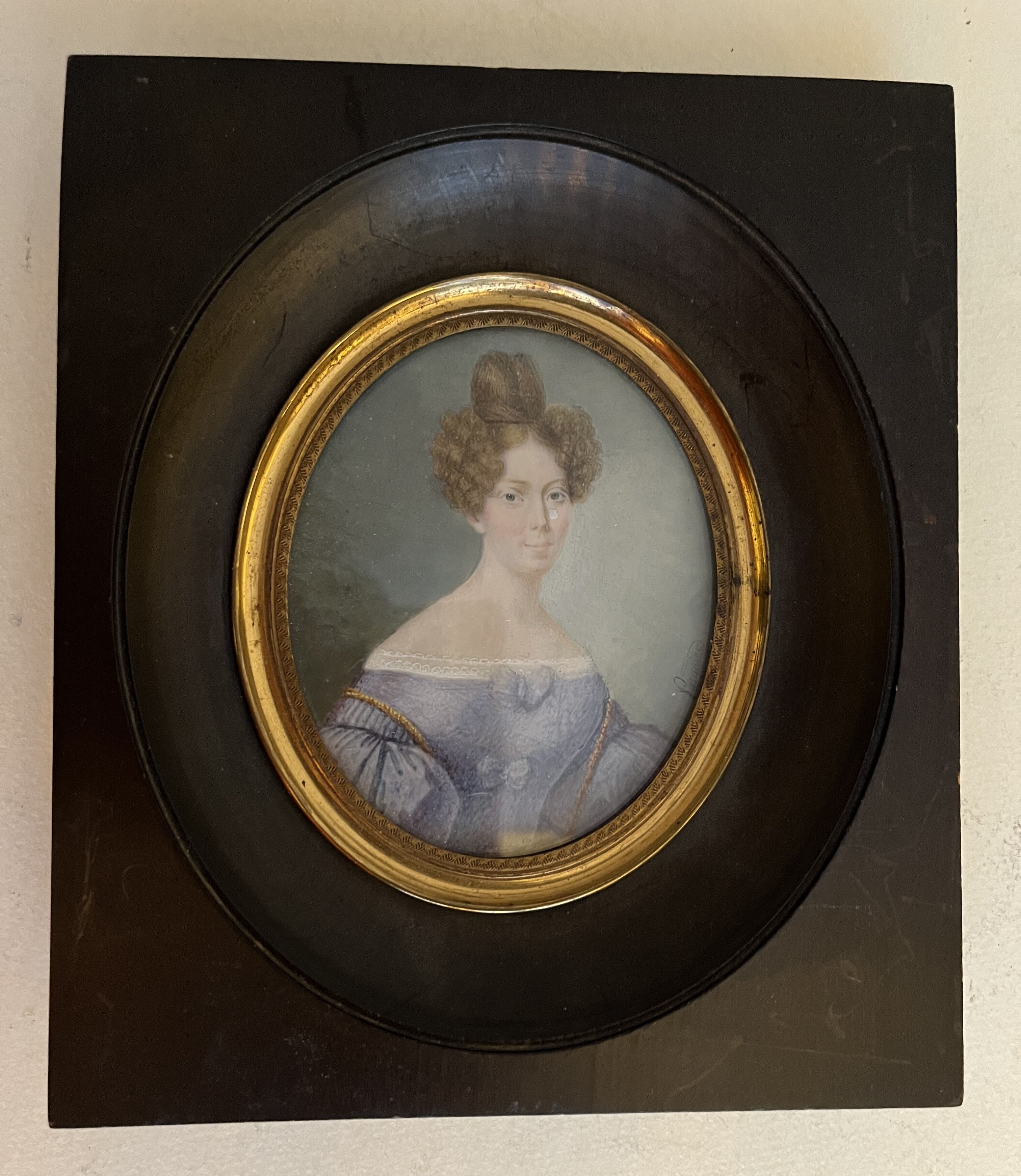 Miniature representing an elegant