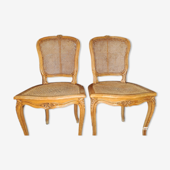 Chaises en bois vintage français