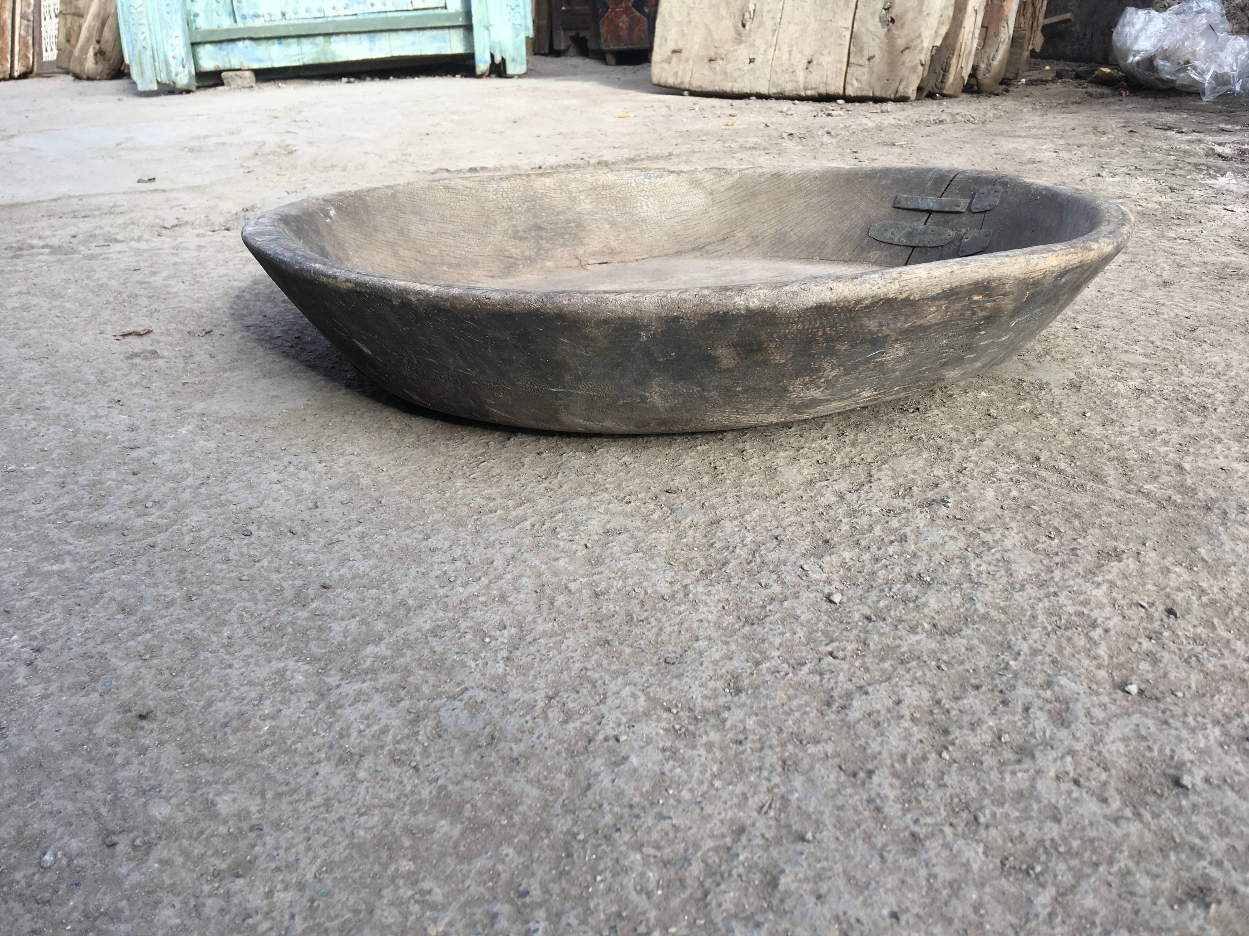 OLD BERBER WOODEN COUSCOUS DISH 1