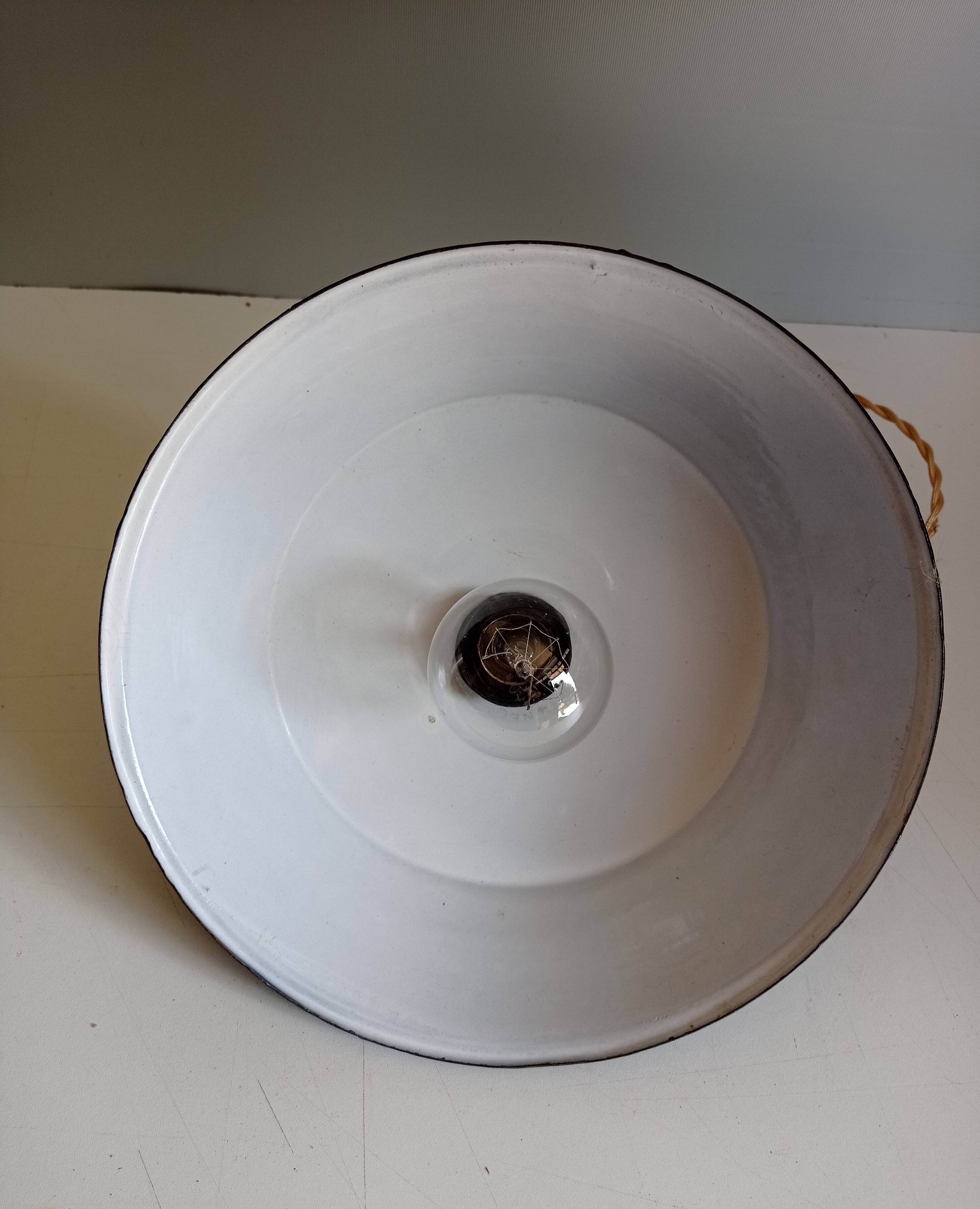 Industrial / factory pendant light Enamelled sheet metal