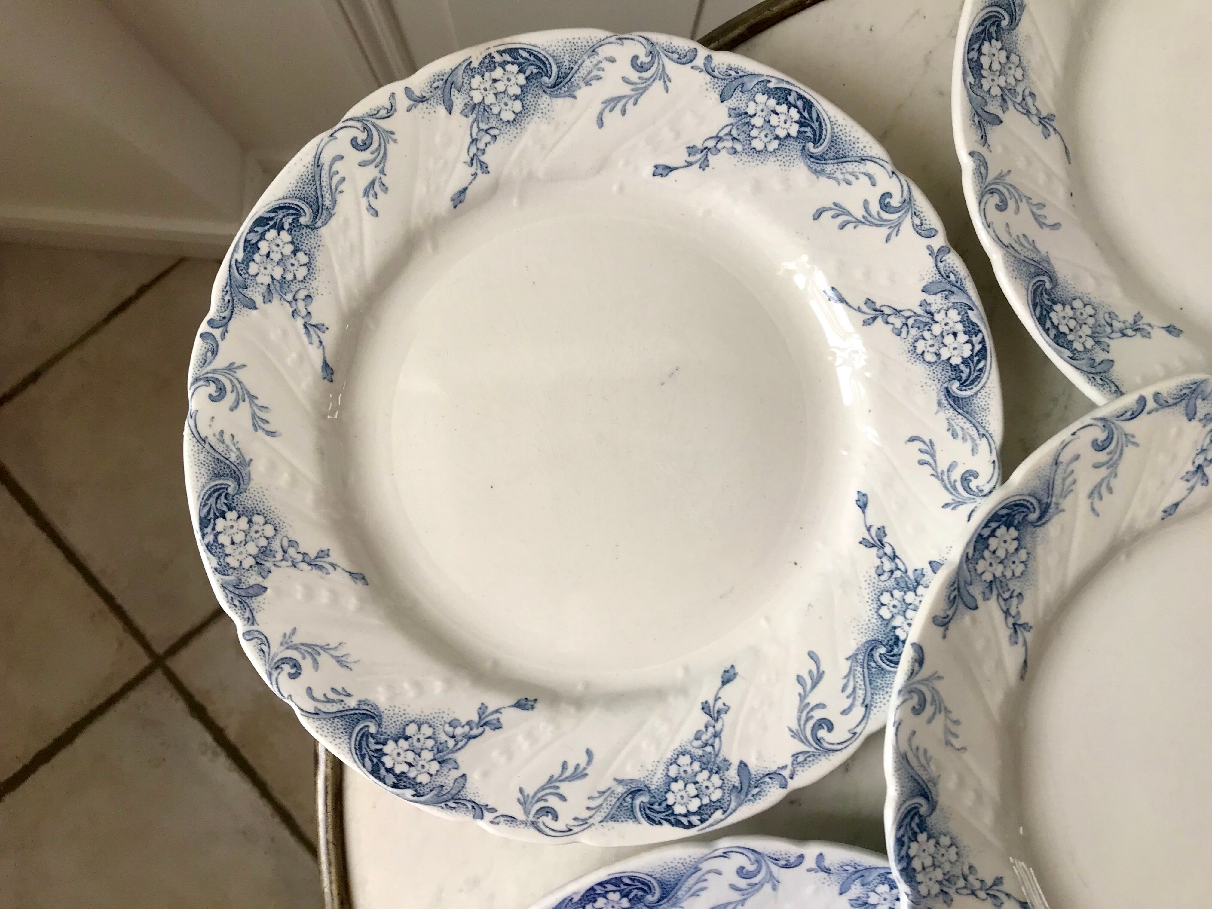 set of 6 flat plates in Iron Earth K&G Lunéville model "Angèle" late 19th century