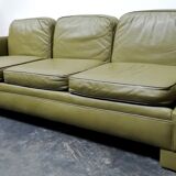 Canapé Jansen cuir vert olive France 1970