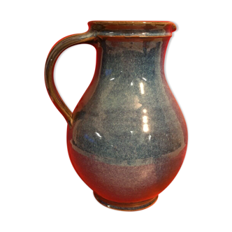 Sandstone pitcher