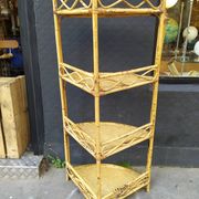 Étagère d'angle rotin vintage