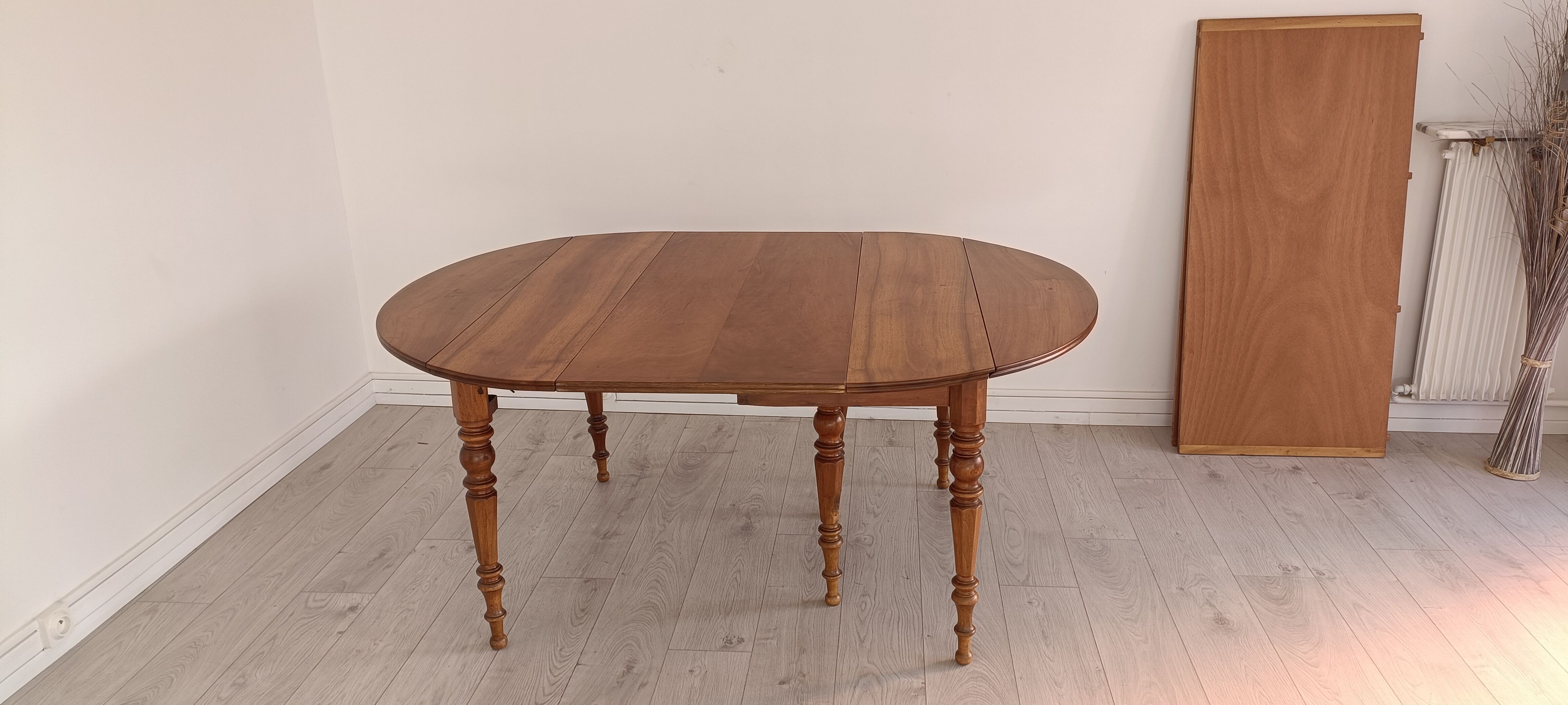 Table Louis Philipe old walnut 6 legs
