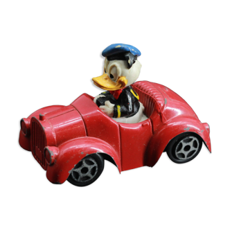 Old little car donald duck
