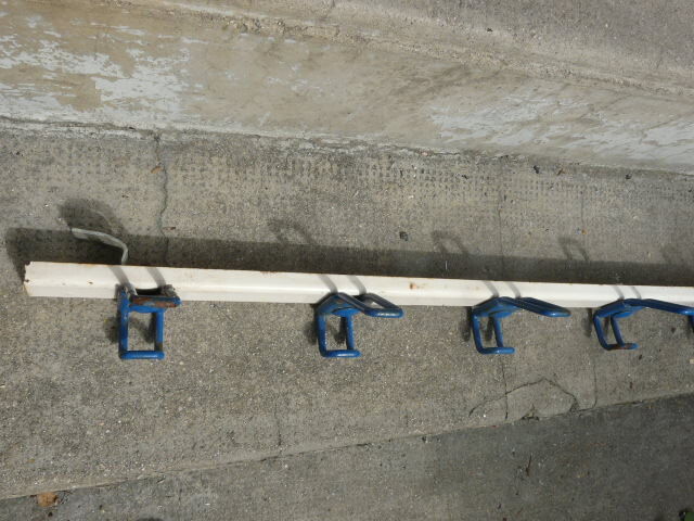 School wall coat rack - white and blue lacquered metal cloakroom 9 hooks