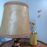 Lampe chevet pied bois tourné, abat jour peau rustique chic