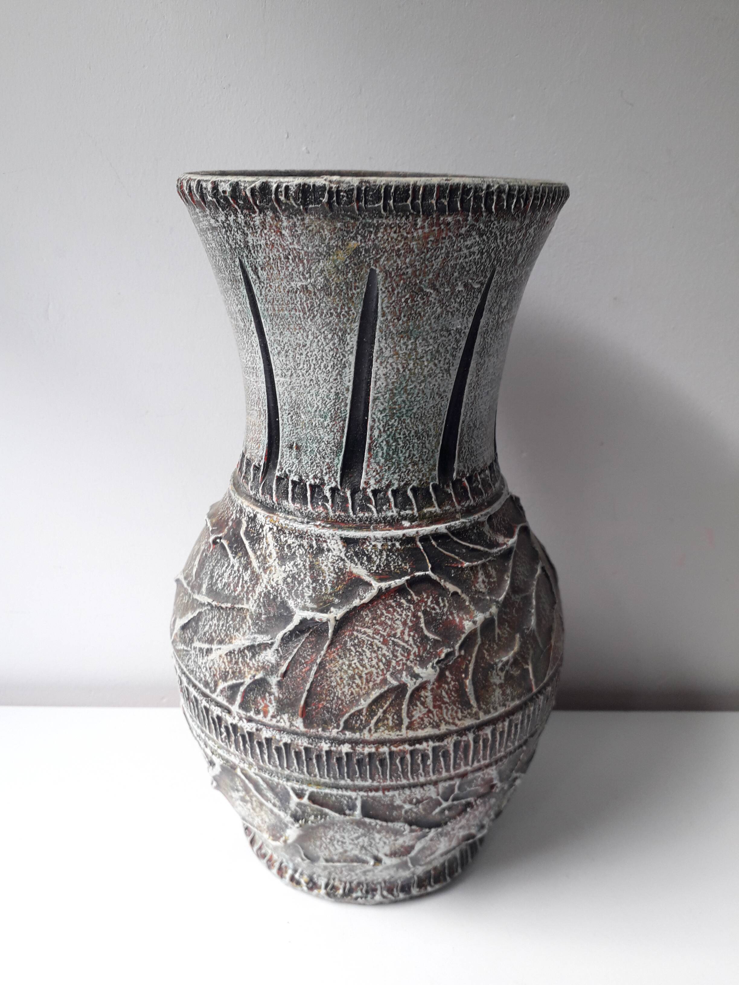 Antique ceramic vase (26cm)