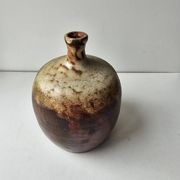 Vase boule en céramique signé Anthony Pitot