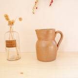 Pitcher in gres signed
