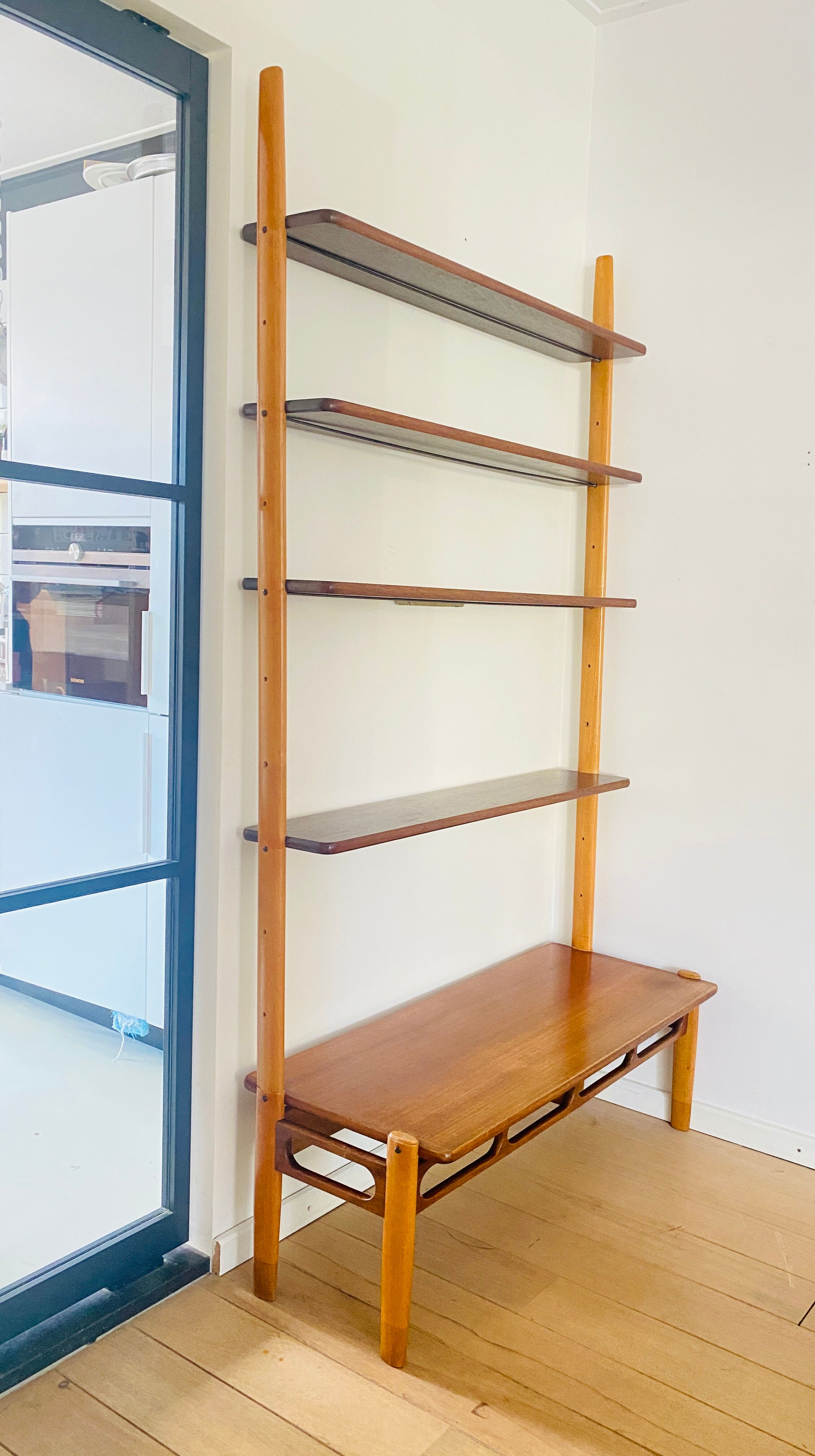 Scanflex William Watting wall unit
