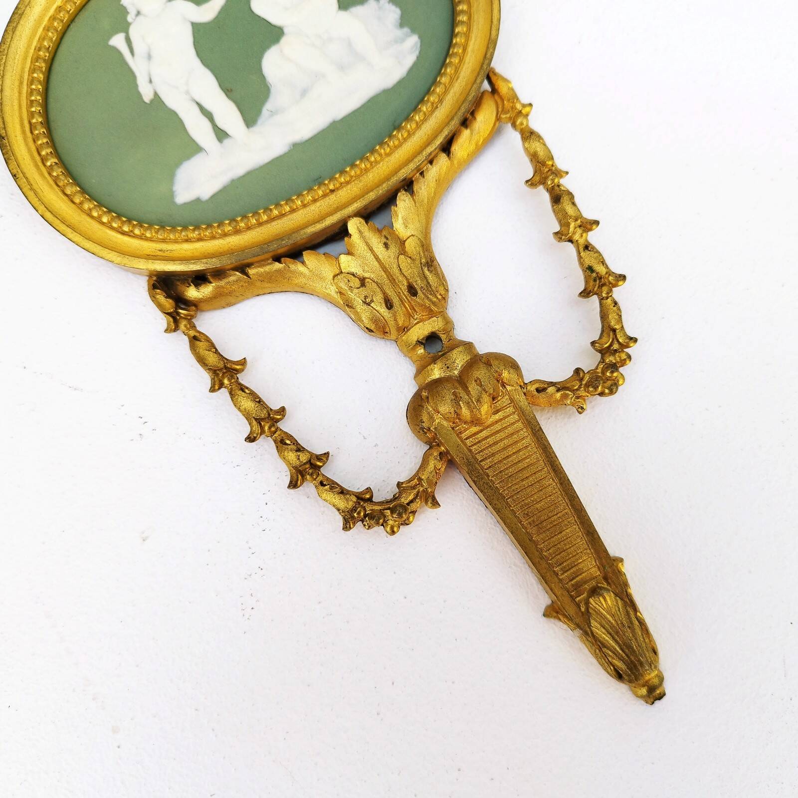 Paire d’appliques bronze doré Wedgwood