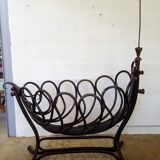 Curved wooden cradle
