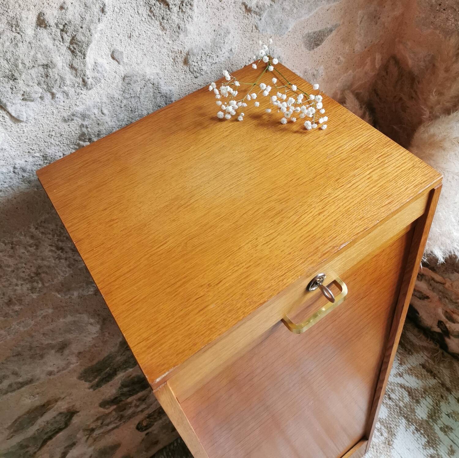 Meuble de bureau vintage, classeur à rideaux 1960