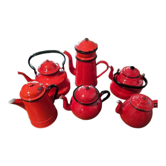 Set of 6 red glazed teapots