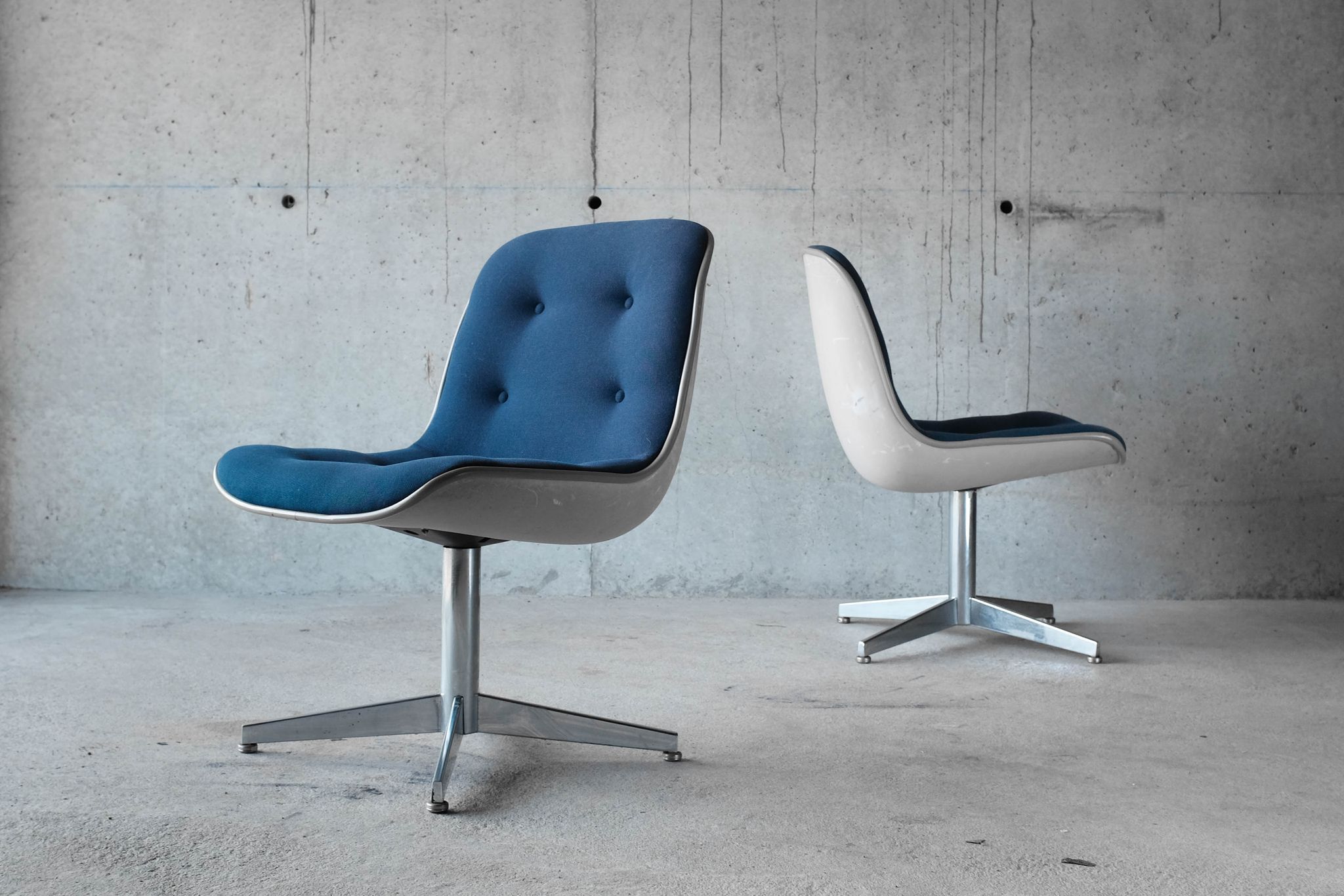 Pair of chairs of Randall Buck for Steelcase Strafor - 1970