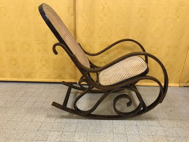Rocking chair