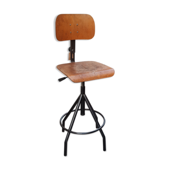 Chaise d'atelier bao