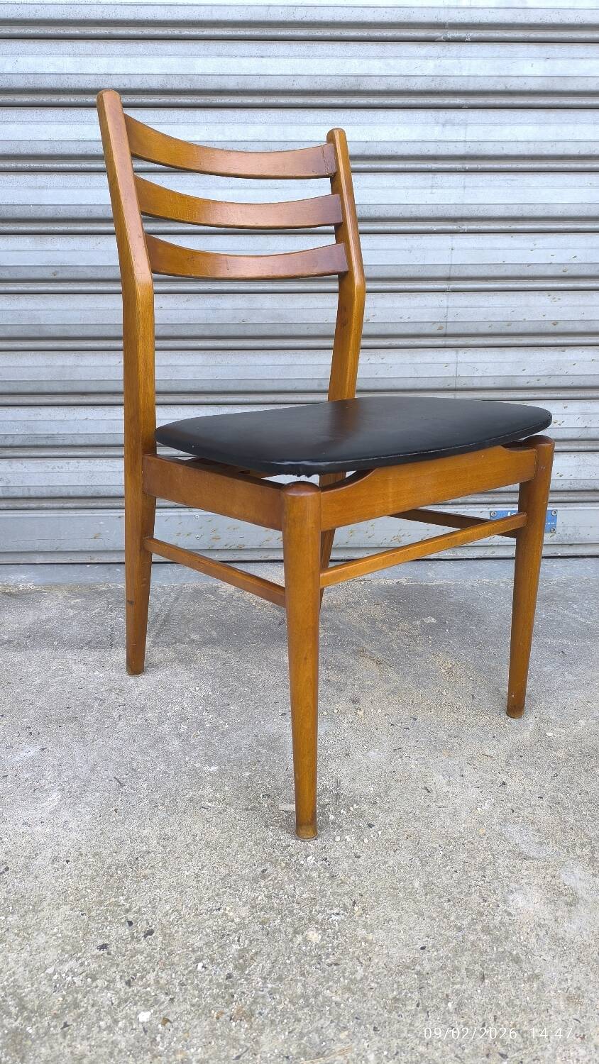 Set of 4 Scandinavian chairs from the 1960s.