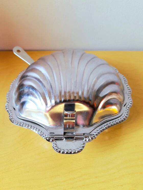 Shell butter dish and stainless steel knife