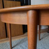 Table ronde extensible en bois de teck Scandinave signée, Danemark 1960