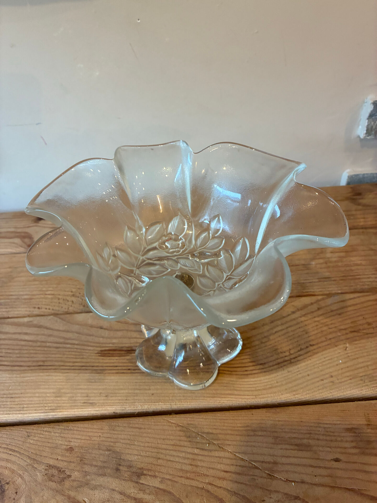 Footed bowl / Vintage frosted moulded glass compote – Corolla shape