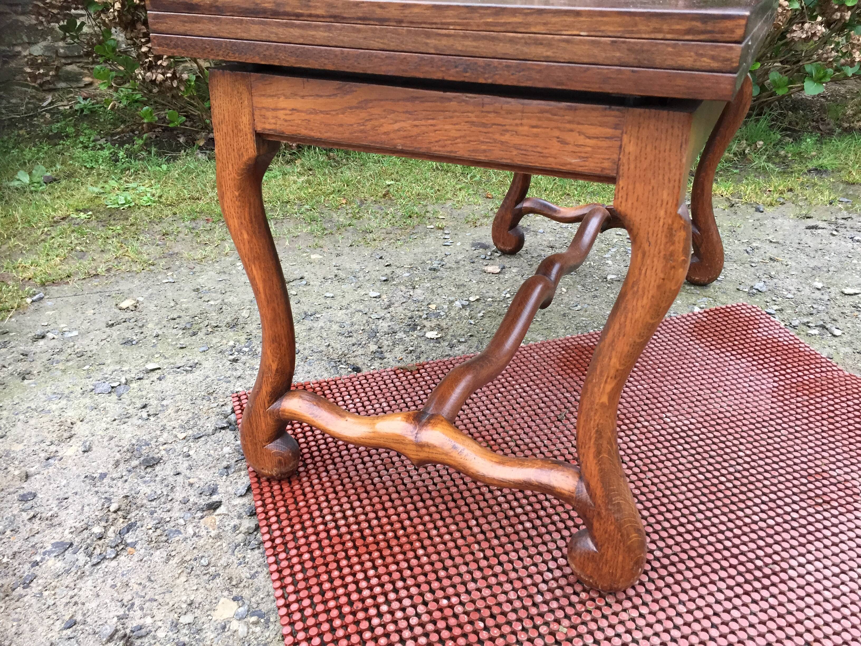 Modular vintage oak coffee table with Albert Ducrot's magical system
