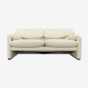 Maralunga 2-seater sofa in white leather by Vico Magistretti for Cassina