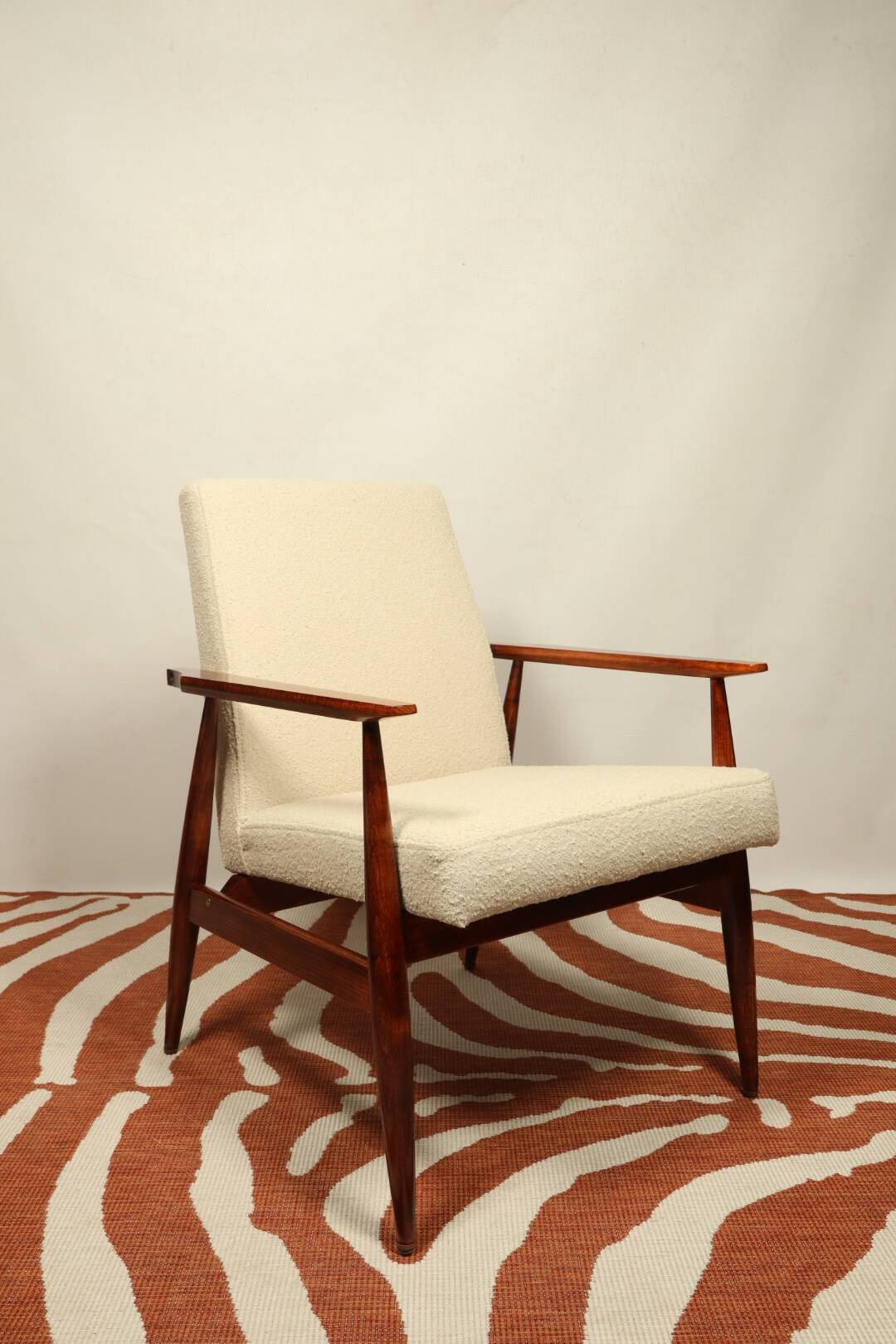 Scandinavian style set lounge chair and ottoman footrest in boucle fabric natural dark wood Mid Cent