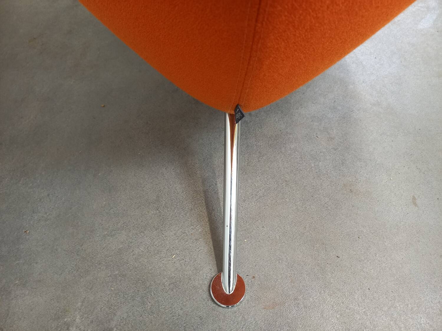 Pair of Hanna armchairs, Artifort brand