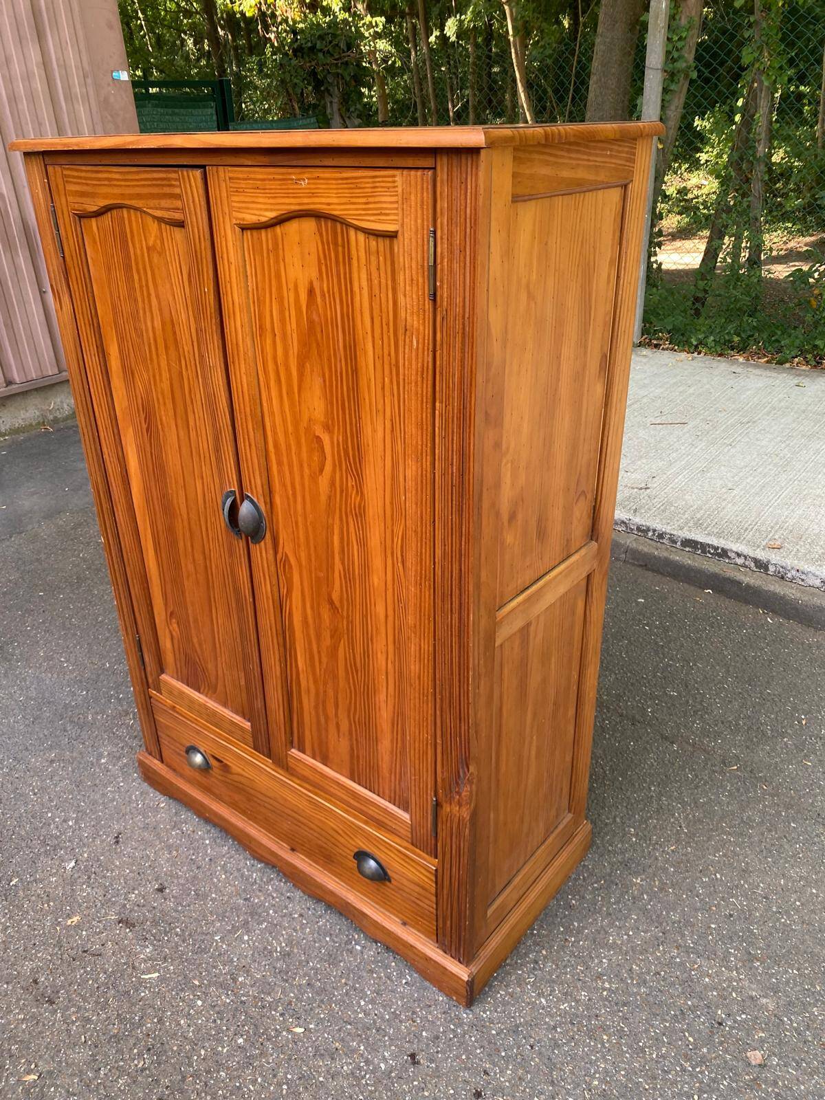 Small wardrobe / bonnetière in solid honey pine with 2 doors and 1 drawer.