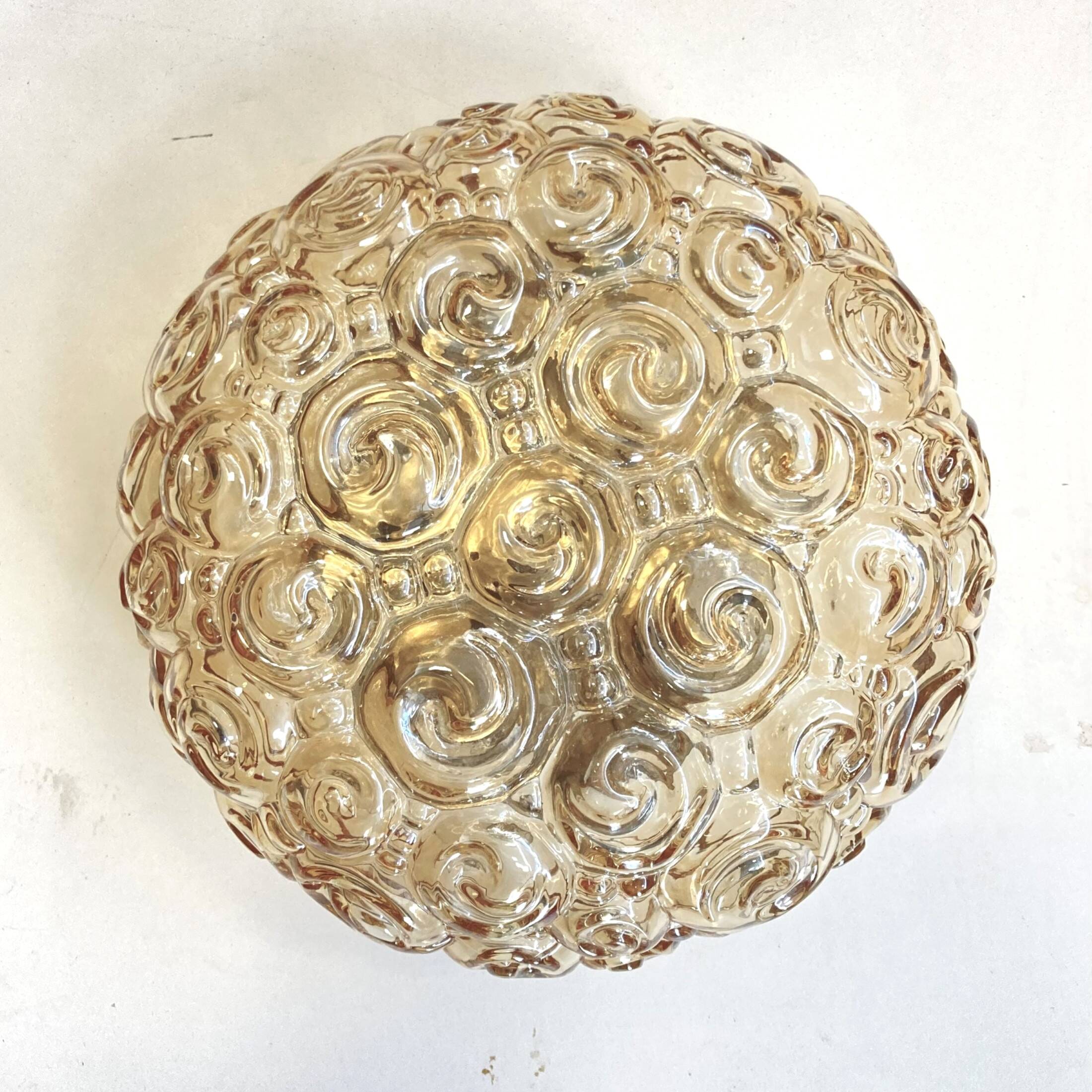 Wall or ceiling light Héléna Tynell vintage golden amber snail