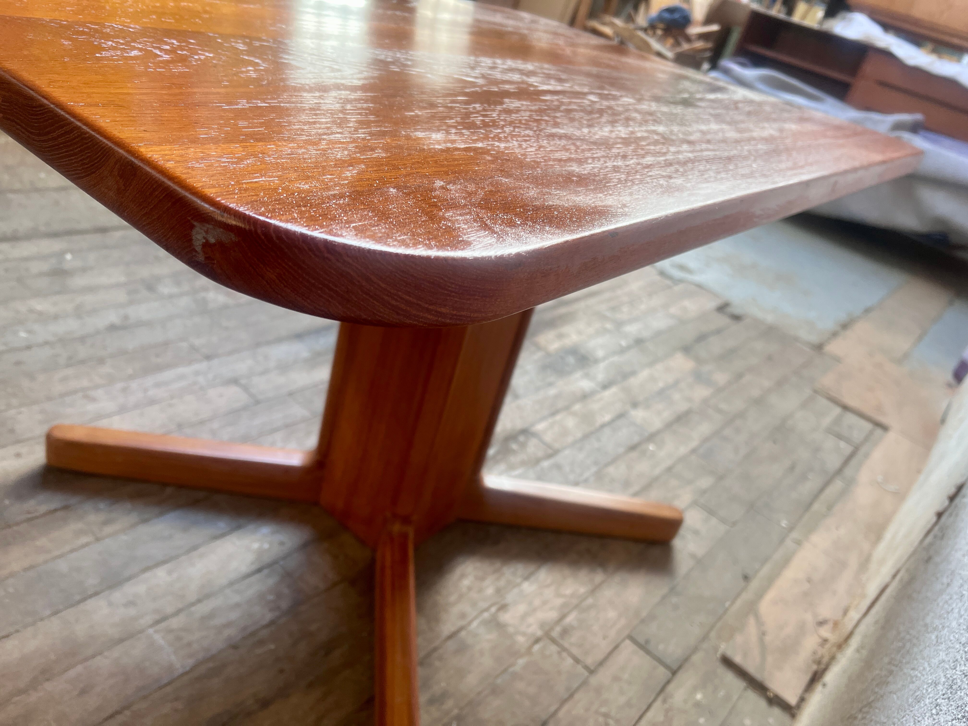Coffee table raised in Scandinavian teak 1960