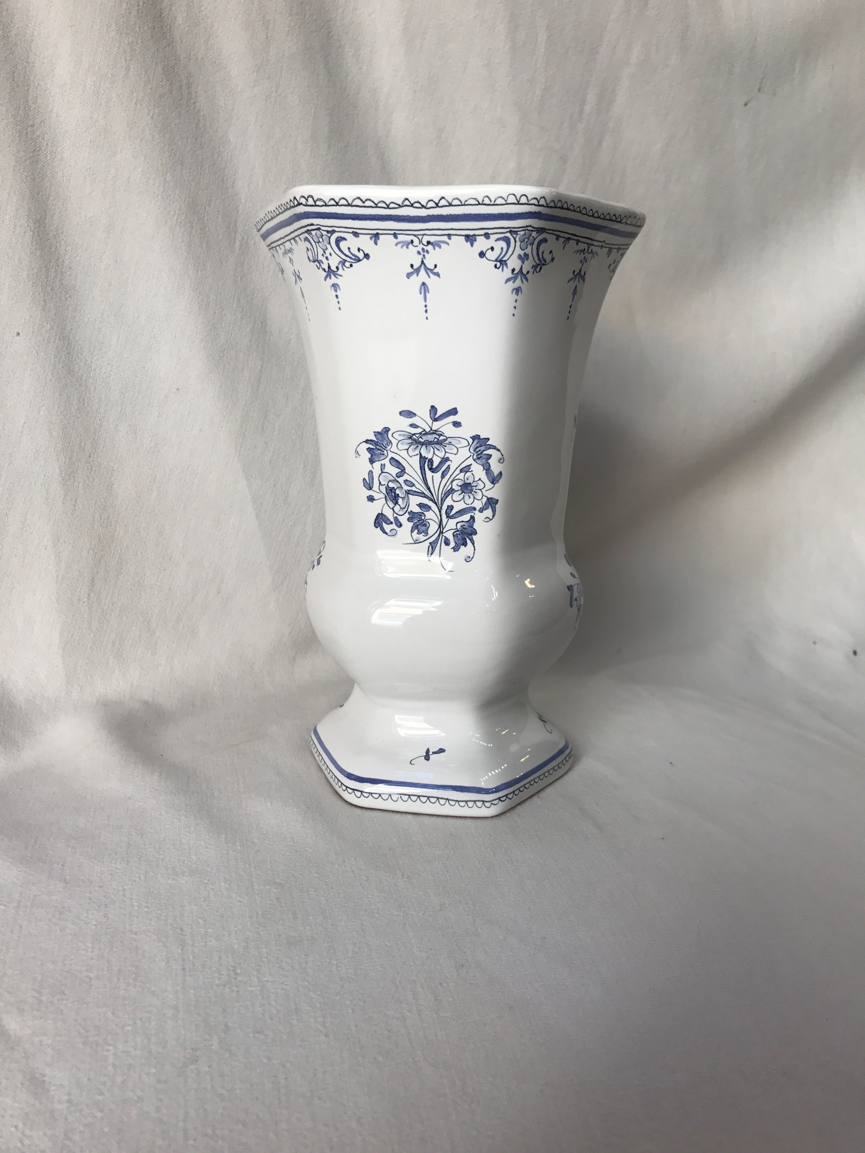 Vase Moustiers octogonal