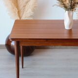 Vintage teak dining table – extendable Scandinavian design