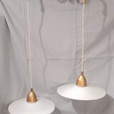 Opaline suspensions