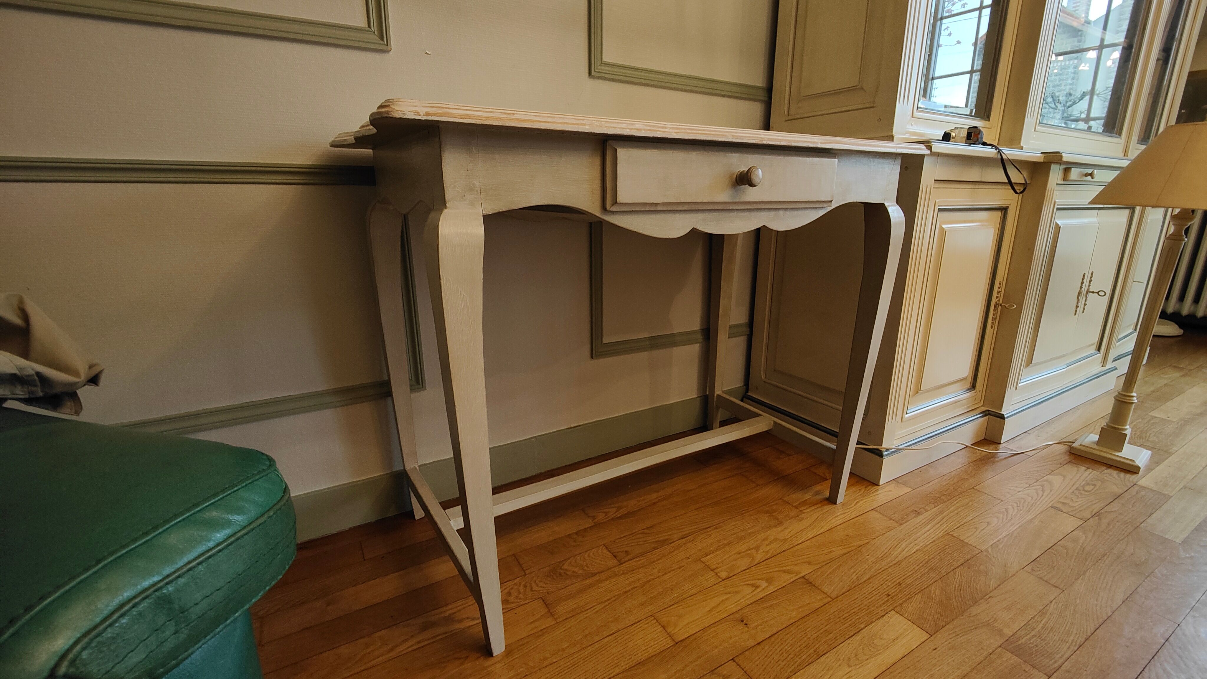 Bleached wood secretary Roche Bobois romantic style