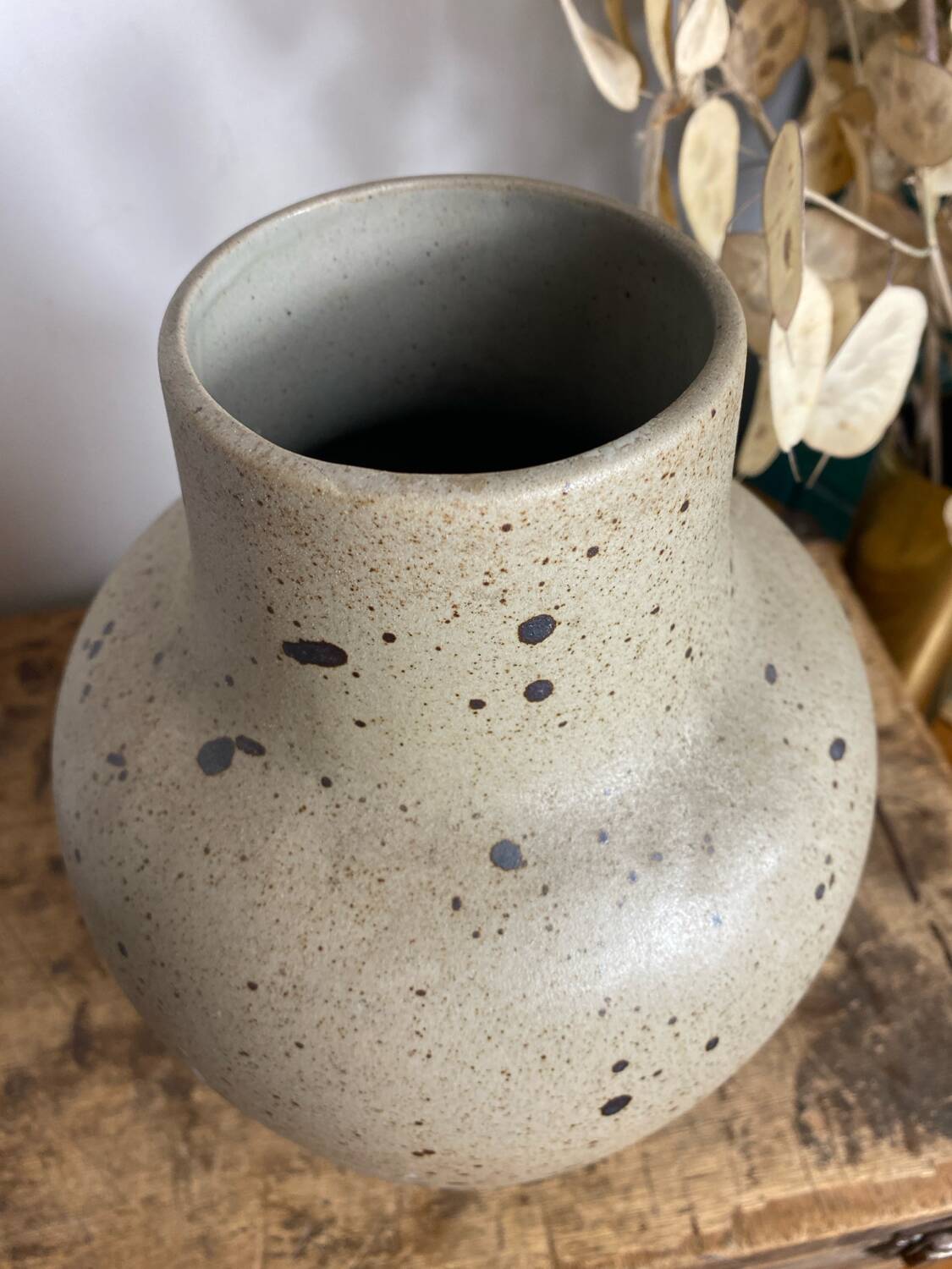 Pyrite stone vase from Annon clay