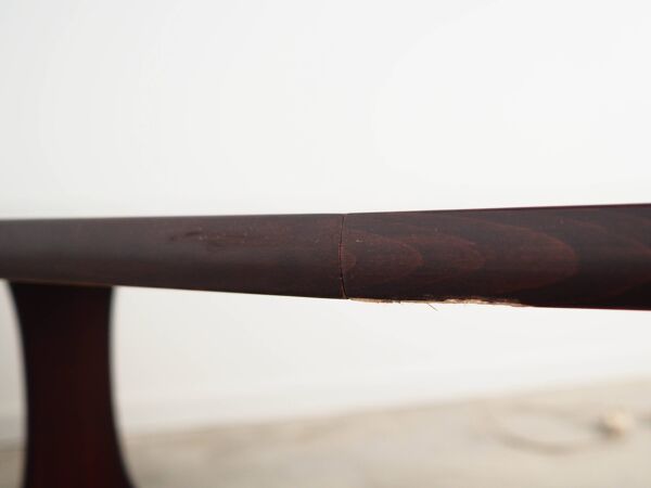 Table ronde en acajou, design danois, années 1970, fabriquée au Danemark.