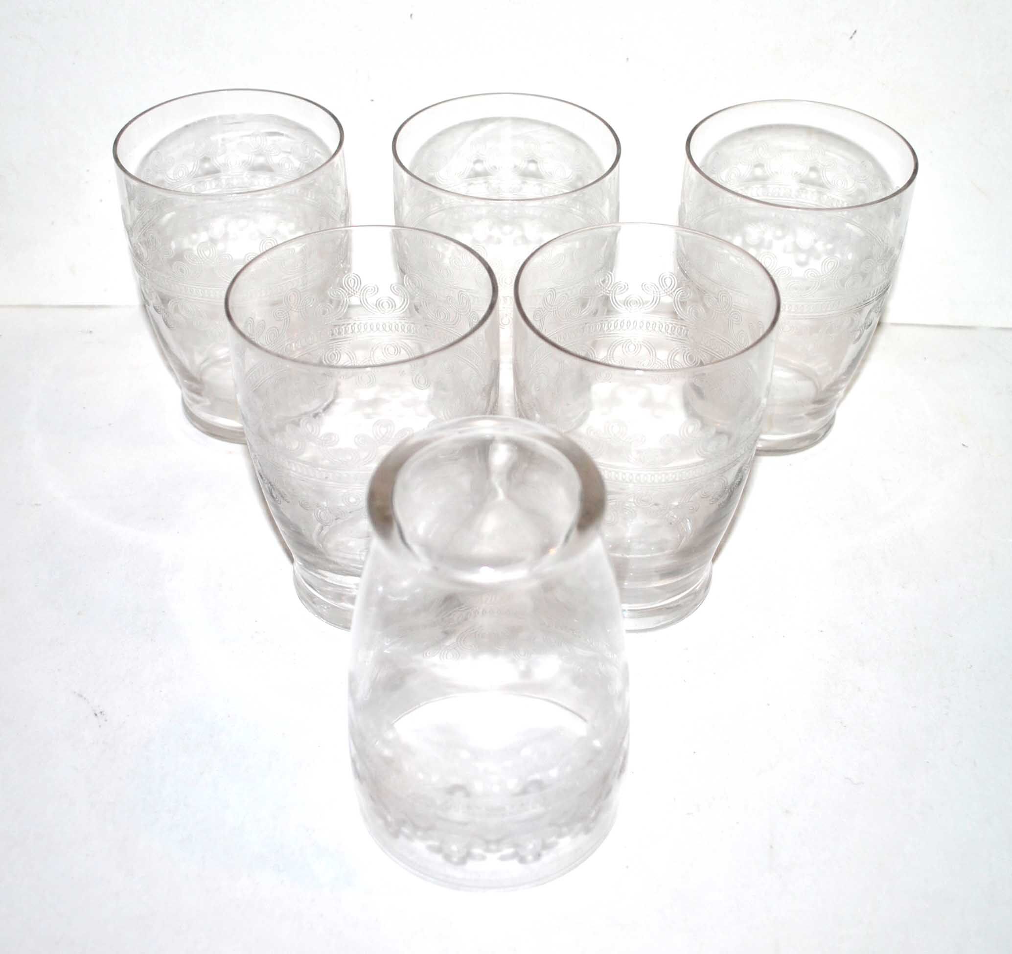 Series of 6 glasses cups 1920 in crystal engraved guilloché in pantogravure 9.2Ht