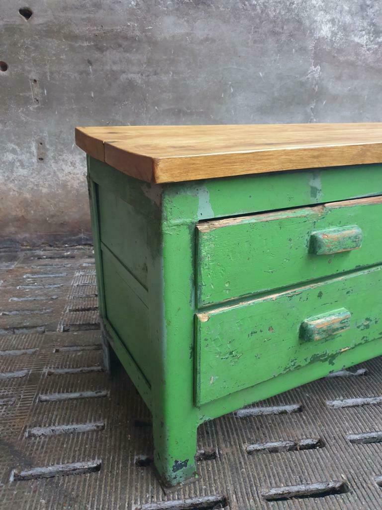 Old workbench industrial