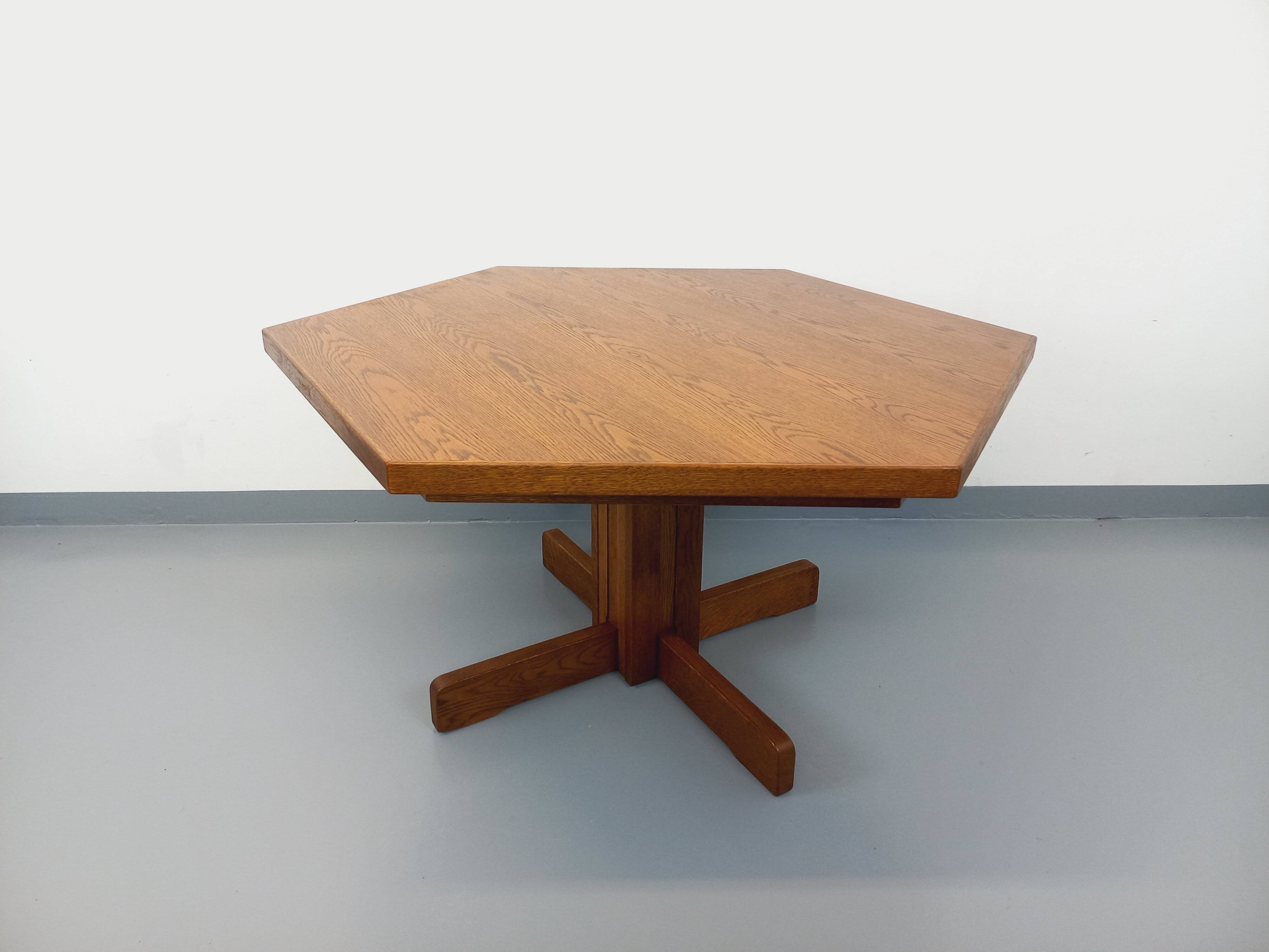 Vintage 80s hexagonal dining table in oak wood