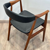 Thomas Harlev chair model 213