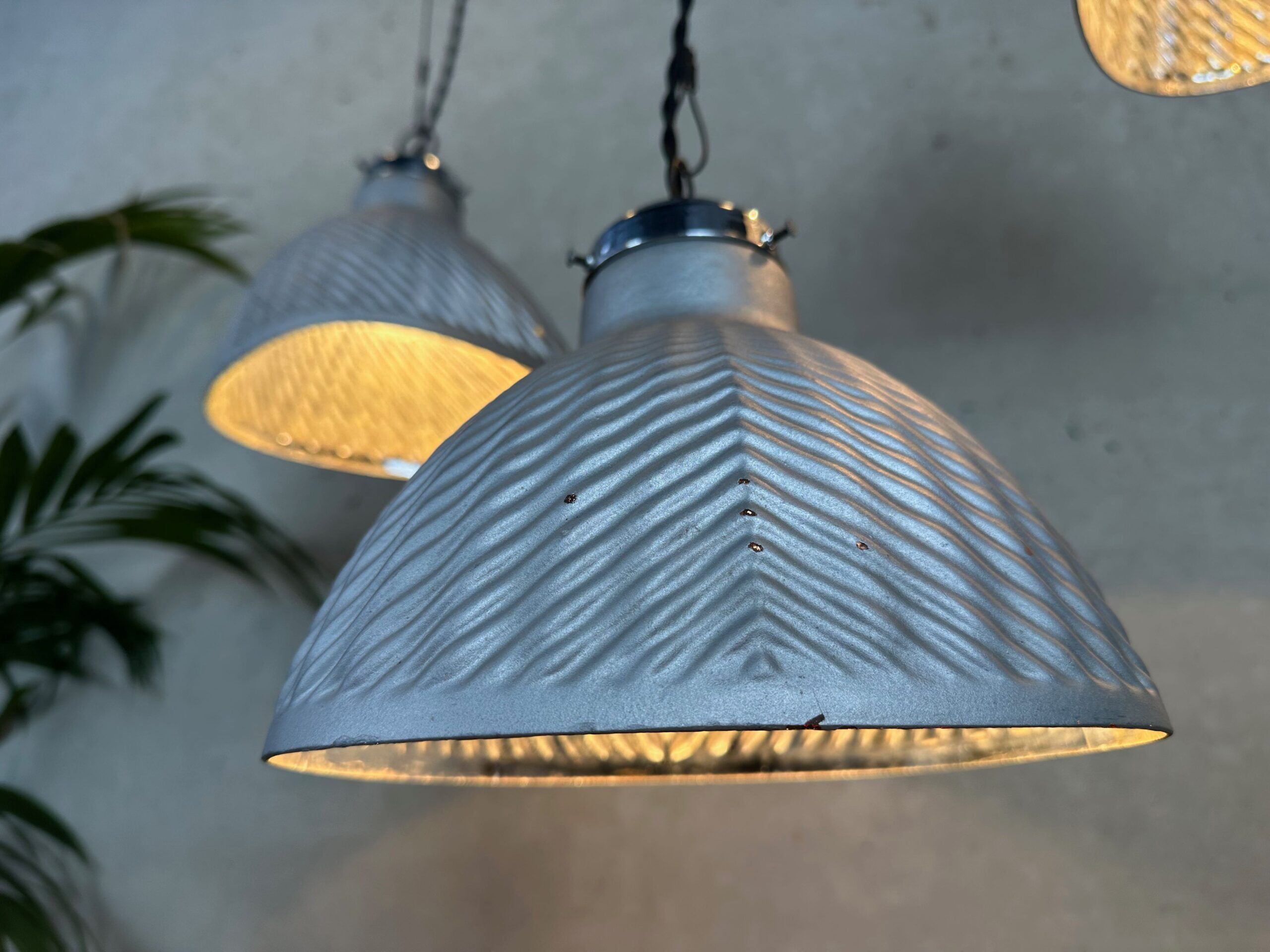3 suspensions antiques – Helioray